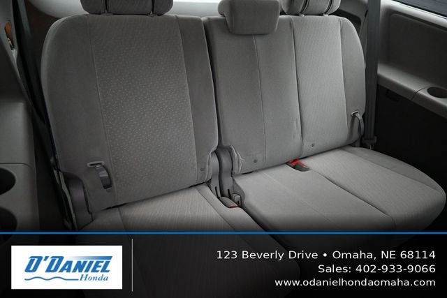 2017 Toyota Sienna LE 8 Passenger