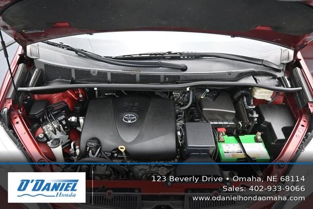 2017 Toyota Sienna LE 8 Passenger