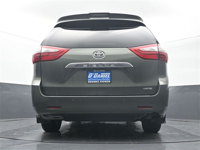 2019 Toyota Sienna L 7 Passenger