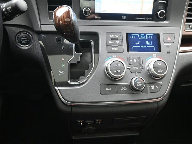 2019 Toyota Sienna L 7 Passenger