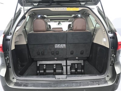2019 Toyota Sienna L 7 Passenger