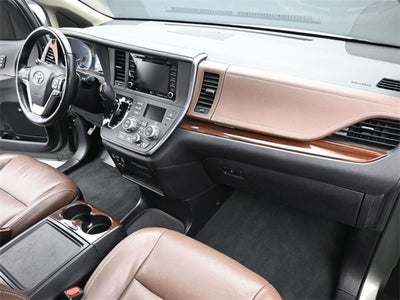2019 Toyota Sienna L 7 Passenger