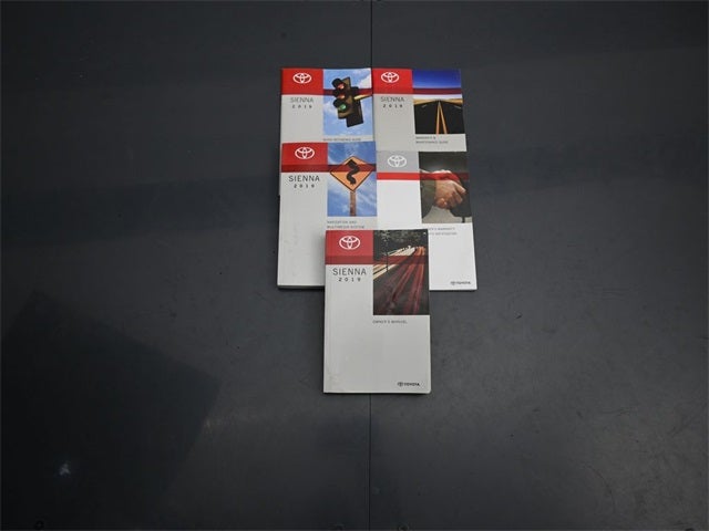 2019 Toyota Sienna L 7 Passenger