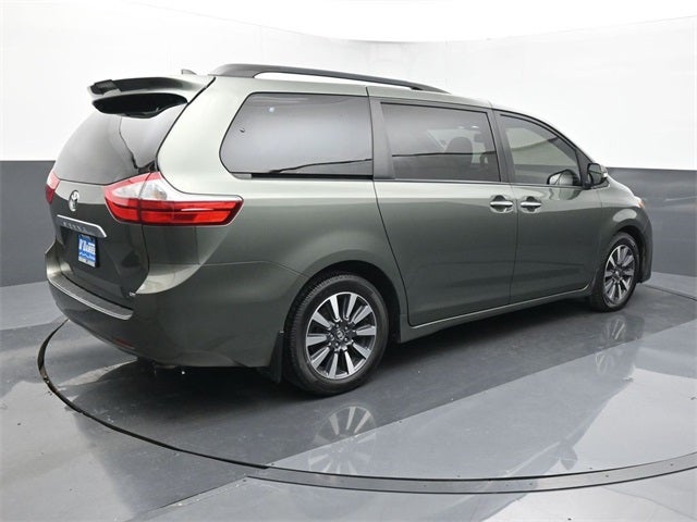 2019 Toyota Sienna L 7 Passenger