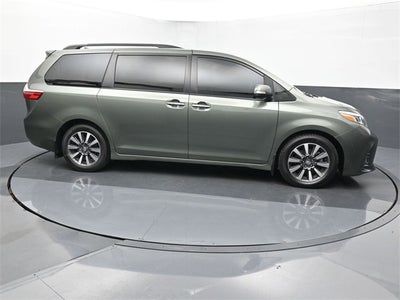 2019 Toyota Sienna L 7 Passenger