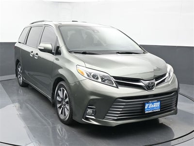 2019 Toyota Sienna L 7 Passenger