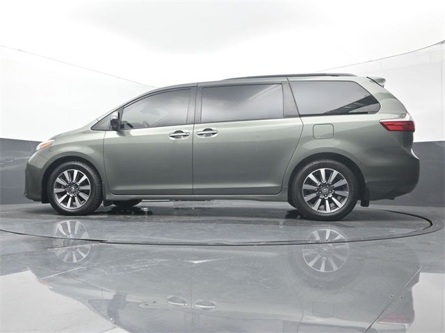 2019 Toyota Sienna L 7 Passenger