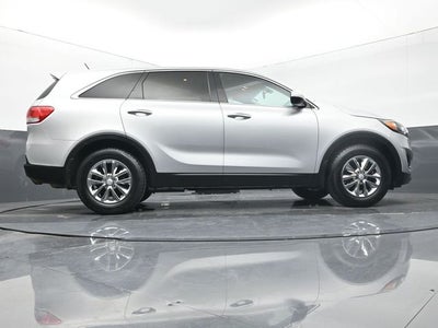 2017 Kia Sorento L