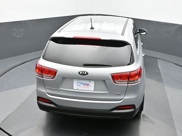 2017 Kia Sorento L