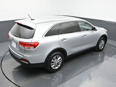 2017 Kia Sorento L