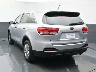 2017 Kia Sorento L