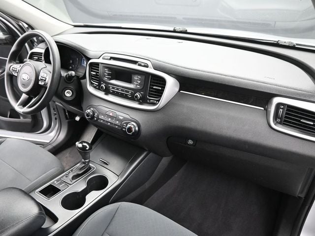 2017 Kia Sorento L