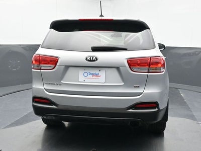 2017 Kia Sorento L