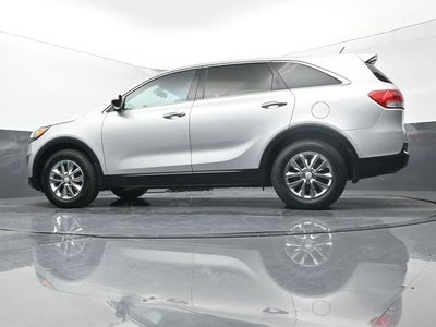 2017 Kia Sorento L