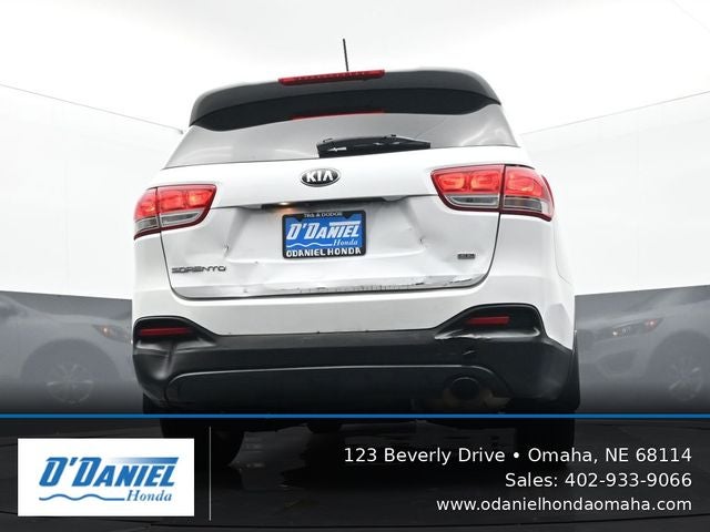 2017 Kia Sorento LX