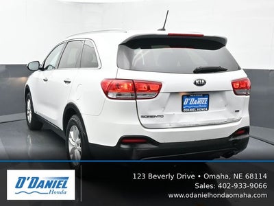 2017 Kia Sorento LX