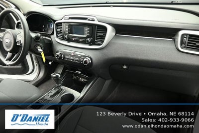 2017 Kia Sorento LX