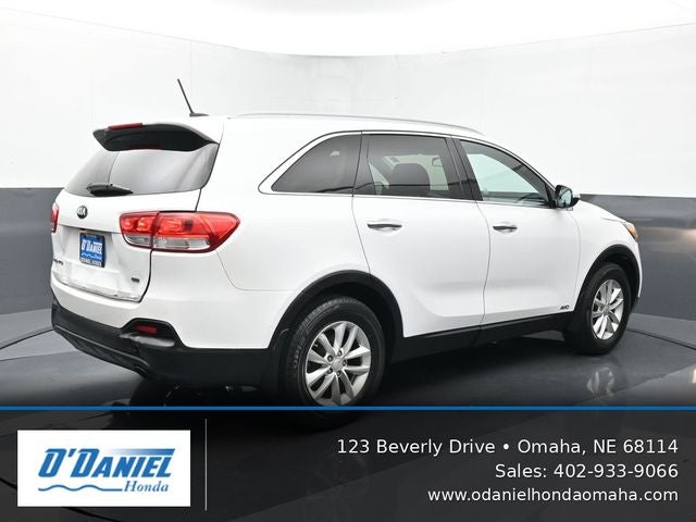 2017 Kia Sorento LX