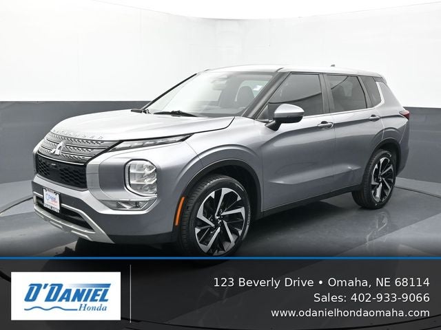 2022 Mitsubishi Outlander SE