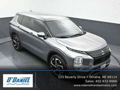 2022 Mitsubishi Outlander SE