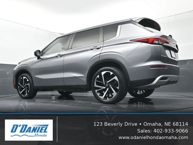 2022 Mitsubishi Outlander SE