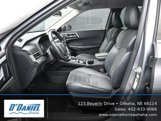 2022 Mitsubishi Outlander SE