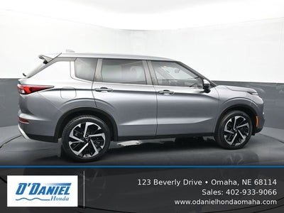 2022 Mitsubishi Outlander SE