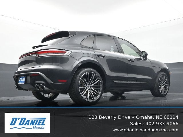 2023 Porsche Macan Base