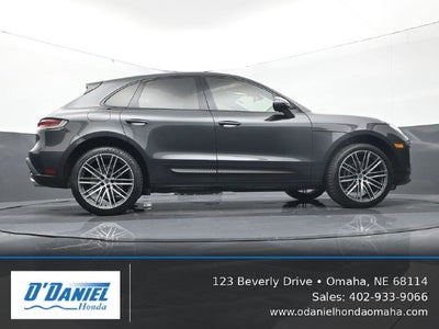 2023 Porsche Macan Base