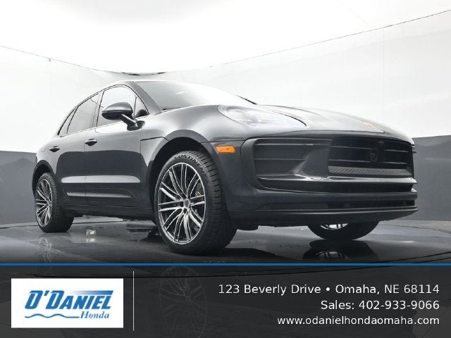 2023 Porsche Macan Base
