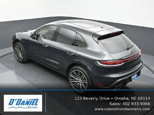 2023 Porsche Macan Base