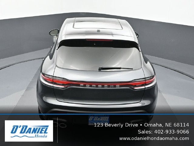 2023 Porsche Macan Base
