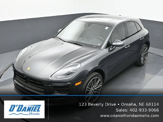 2023 Porsche Macan Base