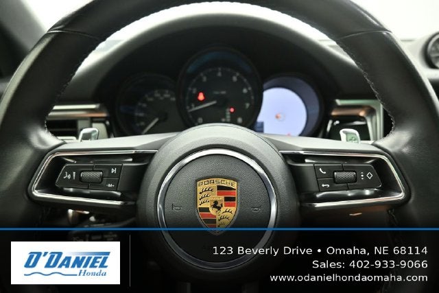 2023 Porsche Macan Base