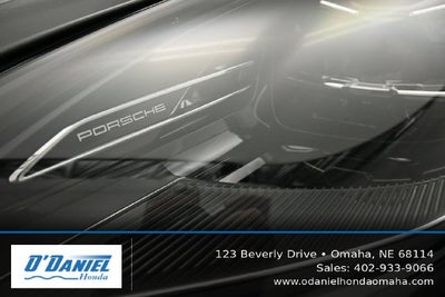 2023 Porsche Macan Base