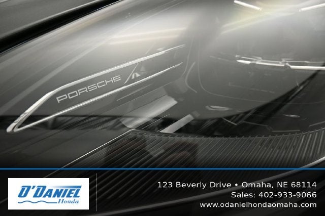 2023 Porsche Macan Base