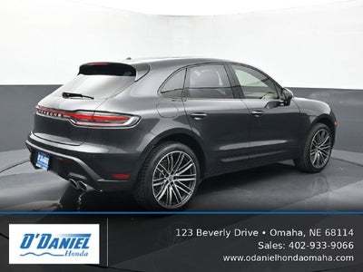 2023 Porsche Macan Base