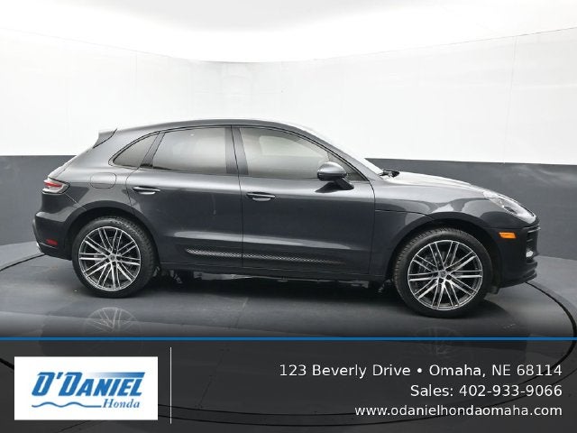 2023 Porsche Macan Base