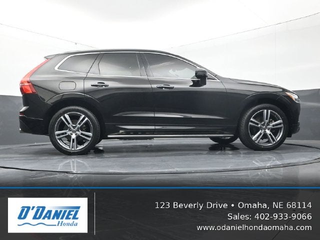 2021 Volvo XC60 T5 Momentum