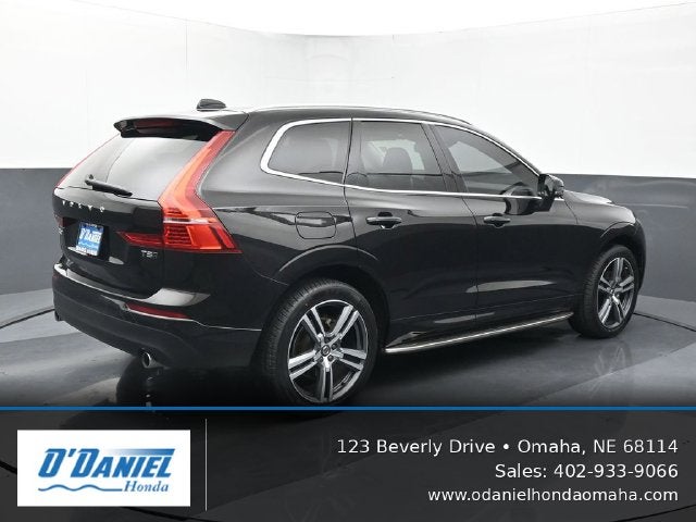 2021 Volvo XC60 T5 Momentum